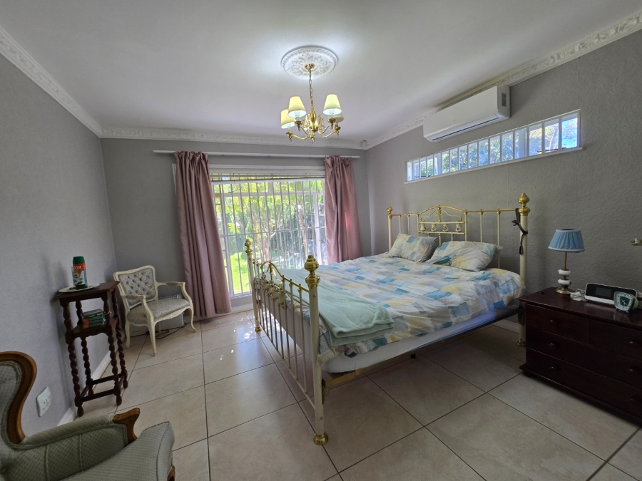 5 Bedroom Property for Sale in Heuwelsig Free State